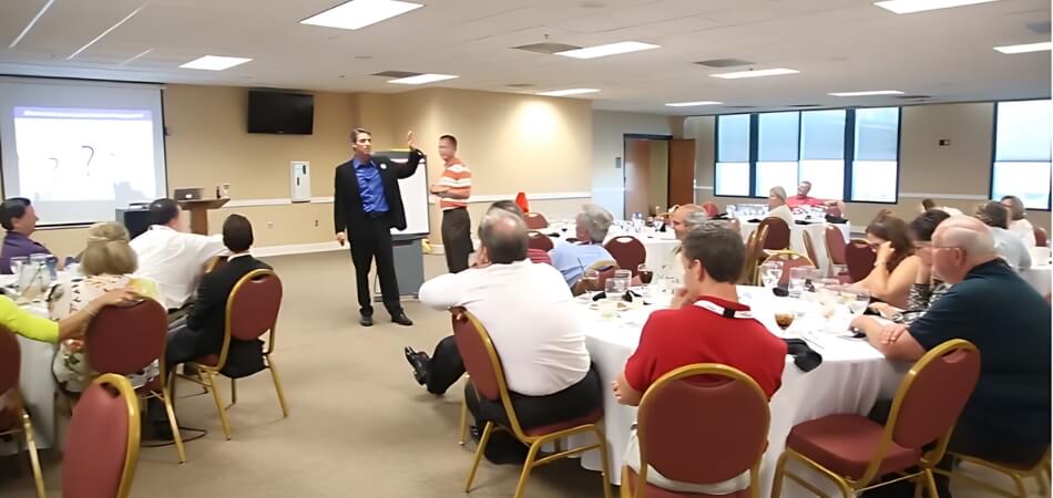 Ultimate Guide to Effective Trade Show Staff Training